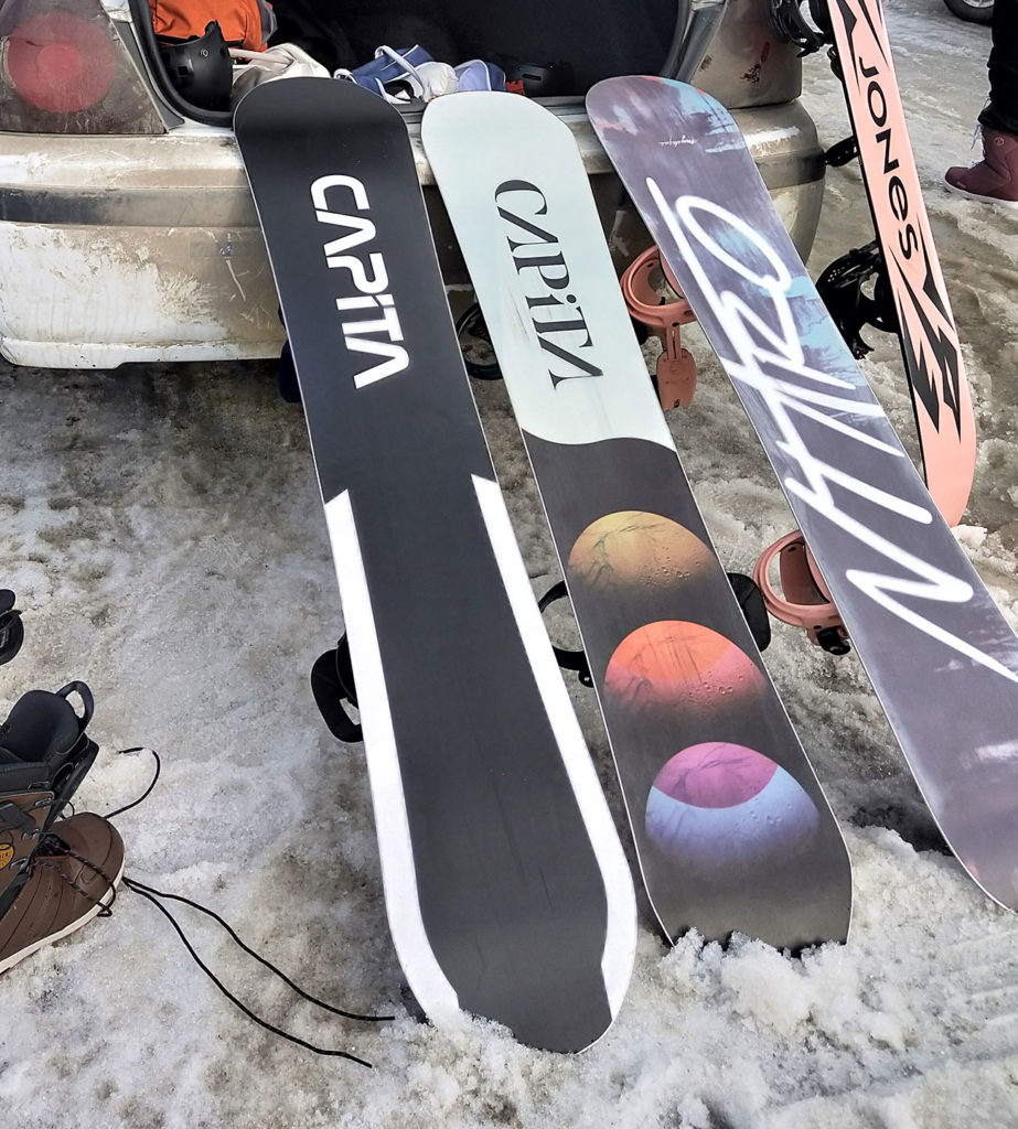 Capita Birds of a Feather 2020 Review Snowboard Robot