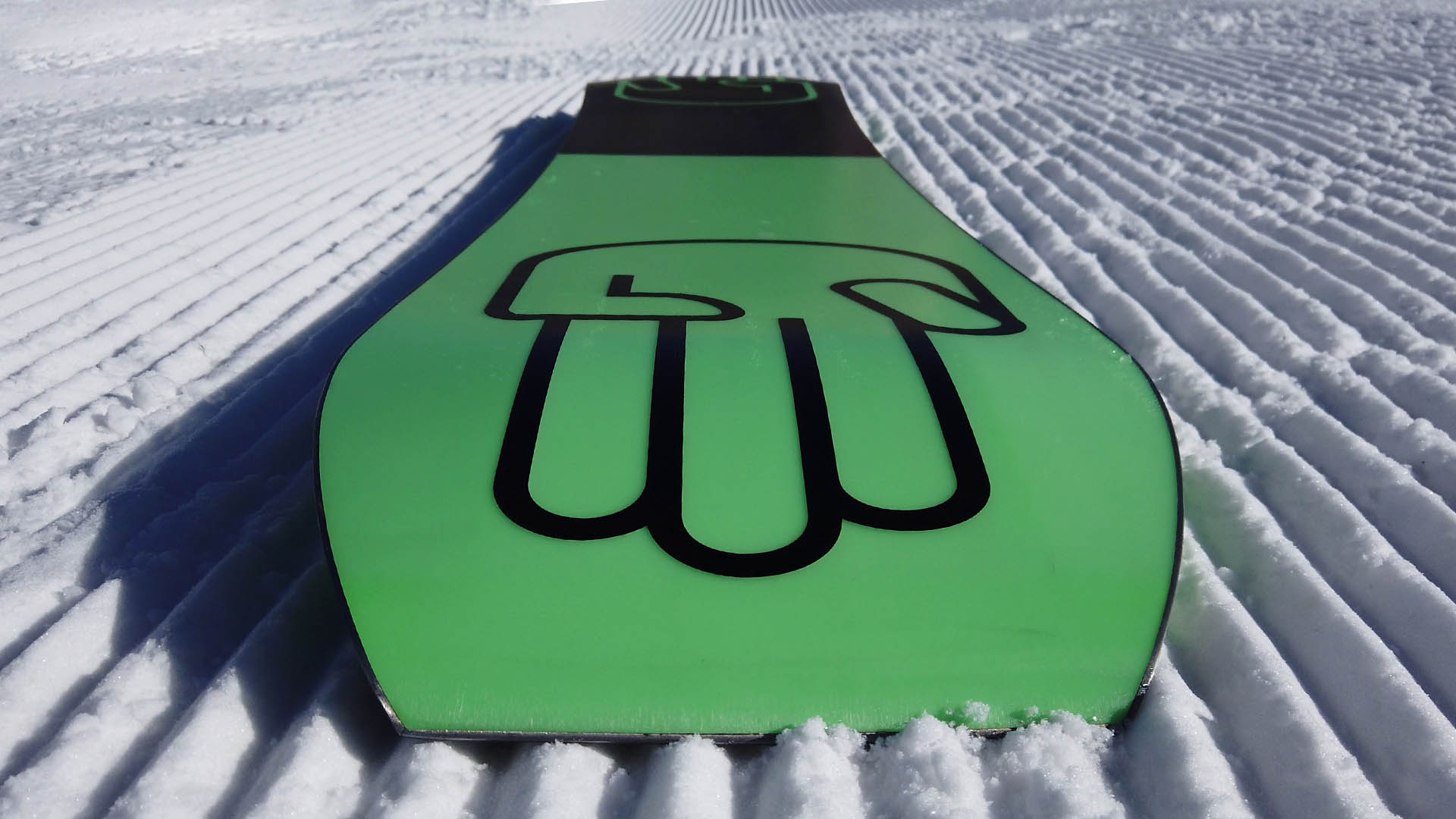 Bataleon Wallie Snowboard Review - Snowboard Robot